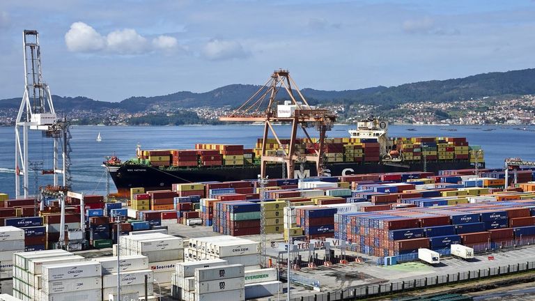 Bruselas toma las primeras medidas para tratar de evitar el colapso de las importaciones de pescado