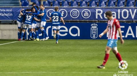 Los jugadores del Oviedo celebran el 3-1 al Lugo