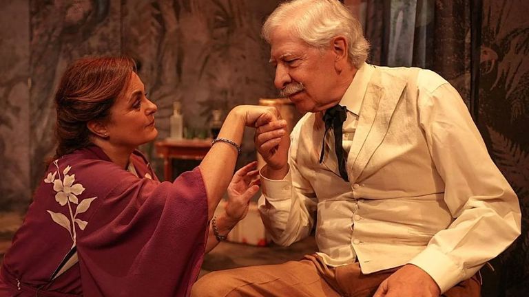 Carmen Morales y Juan Meseguer tran a Pontevedra la obra teatral «Querida Agaha Christie»