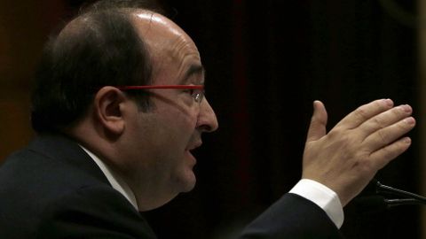 El líder del PSC, Miquel Iceta, ha dicho no a la «independencia, la ilegalidad y la investidura» de Carles Puigdemont (JxSí) como nuevo presidente de la Generalitat