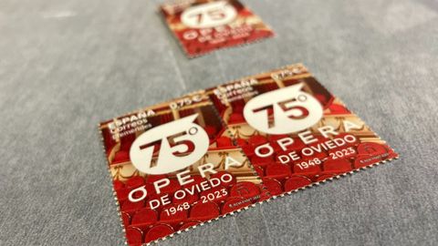 Sello reciente que Correos ha dedicado al 75 aniversario de la pera de Oviedo.