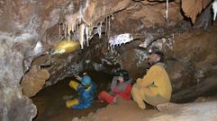 La cueva tiene unas formaciones rocosas muy vistosas que llamaron la atencin de los espelelogos 