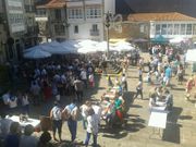 En la plaza de la iglesia hay diversos juegos tradicionales