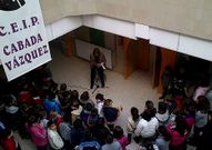 Padres de los alumnos de Codeseda recitan esta semana poemas de Rosala de Castro.