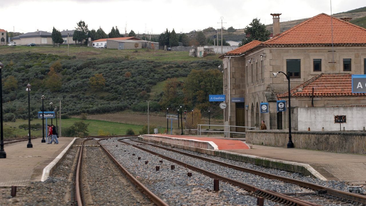 El proyecto Zamora-Ourense entraba por A Gudi�a (en la imagen, la estaci�n)