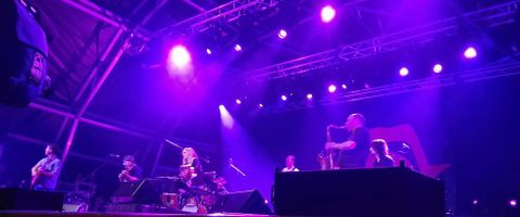 La acordeonista irlandesa Sharon Shannon, durante el concierto.