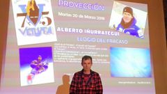 El alpinista Alberto Iurrategi en el auditorio de Oviedo