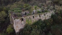 Ruinas del monasterio de Santa Comba de Naves, en la parroquia ourensana de Palms.