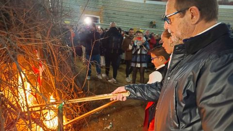 Sánchez encendiendo la candela.
