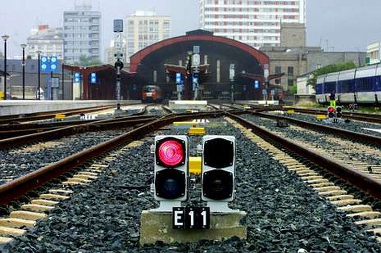 La serie muestra viajes en tren por ciudades europeas.