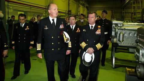 Visita a las instalaciones de la Armada en Ferrol en diciembre del 2003
