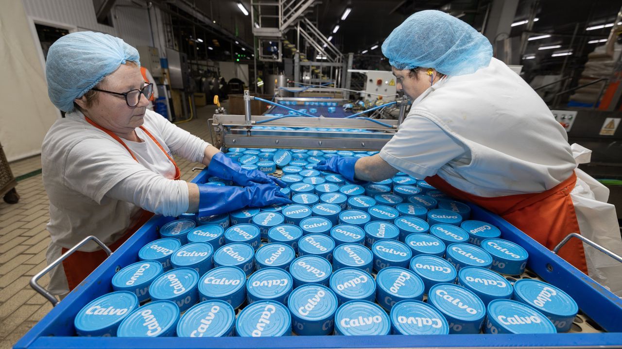 Entrevista a Mar�a Quiroga.Paul Seixas celebra la victoria en las Cuevas de Medukilo, en la segunda etapa de la Itzulia