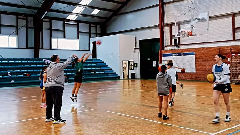 Ares respiró baloncesto esta Navidad gracias al Campus de Chiqui Barros