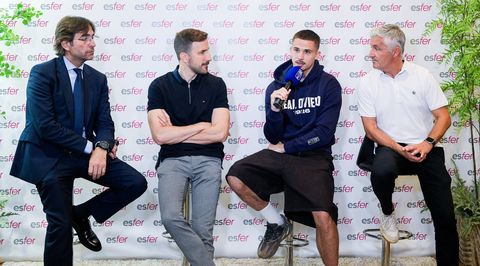 Agust�n Lleida y Roberto Su�rez, con�Dendoncker en el centro, durante la presentaci�n del belga