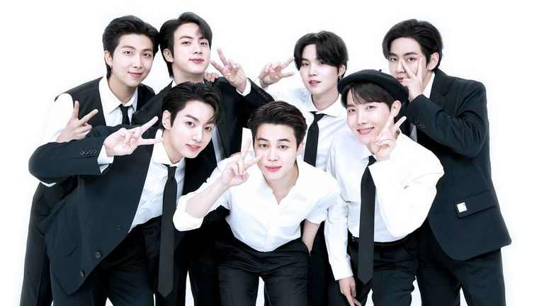 La banda de K-pop BTS regresará el 20 de marzo con un nuevo álbum seguido de gira mundial