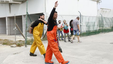 CONFLICTO ENTRE MARISCADORES DE A PIE CON LOS DE A FLOTE DE LA COFRADIA DE PESCADORES DE RIANXO POR LAS CONCESIONES