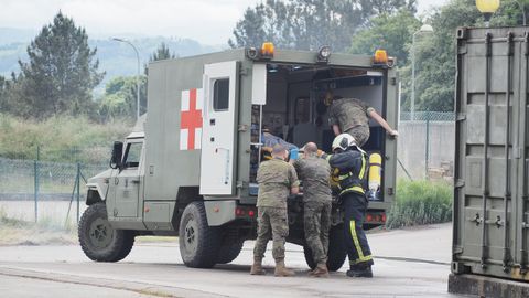 Im�genes del simulacro de incendio en el Acuartelamiento del Cabo Noval
