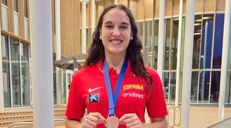 El año perfecto de Paula Salinas: ascenso a LF y medalla europea