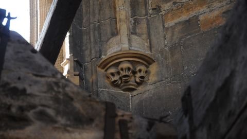 Detalle en una esquina de la sala de las campanas