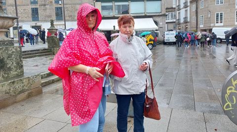 Madre e hija de Palencia que vinieron a Galicia en un viaje organizado y conocieron Pontevedra. 