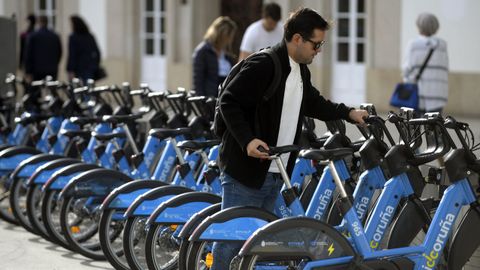 Arteixo implantará un servicio similar al que ofrece A Coruña, con dos tipos de bicicletas