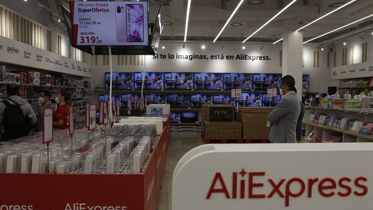 El Gobierno francés denunciará a AliExpress y Joom por vender muñecas sexuales con apariencia de niña