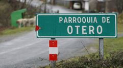 El accidente ocurrió en una carretera local de la parroqua de A Cruz de Outeiro, en la zona montañosa de Quiroga 