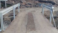 Puente provisional para el paso de vehculos en San Vicente de Leira