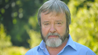 El psiquiatra britnico e investigador en neurociencia Iain McGilchrist.