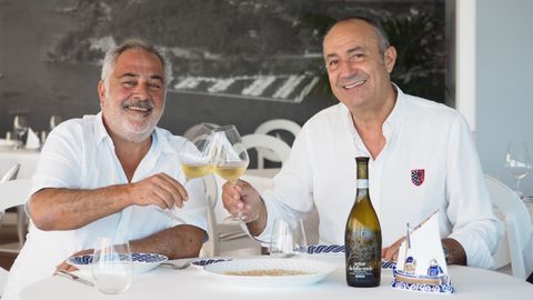 Jorge Pelez (Bodegas Marqus de Vizhoja) y Mauro Durn (Restaurante Mauro) - Vilaboa