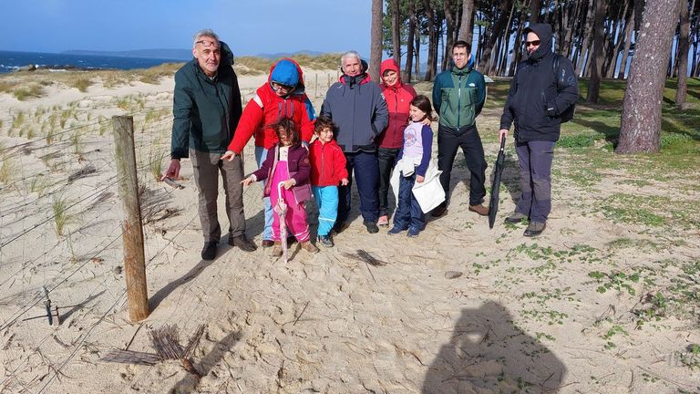 Los ecologistas reivindican en Samil la regeneración real de las dunas sin viales de cemento