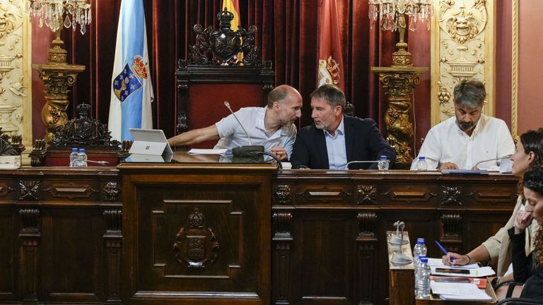 El gobierno de Jácome denuncia ante la Xunta al interventor municipal por bloquear su gestión en el Concello de Ourense