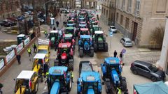 Agricultores polacos tomaron esta semana las calles de Szczecin en protesta por la entrada de cereal ucraniano a bajo precio, lo que devala la cotizacin del cereal polaco