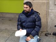 Rafael G., hijo de la supuesta agresora que lanz� un bote de gasolina a su hermana