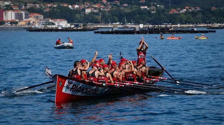 La Liga ACT recalará en Boiro el 21 de julio y un día antes habrá regatas en Ribeira.