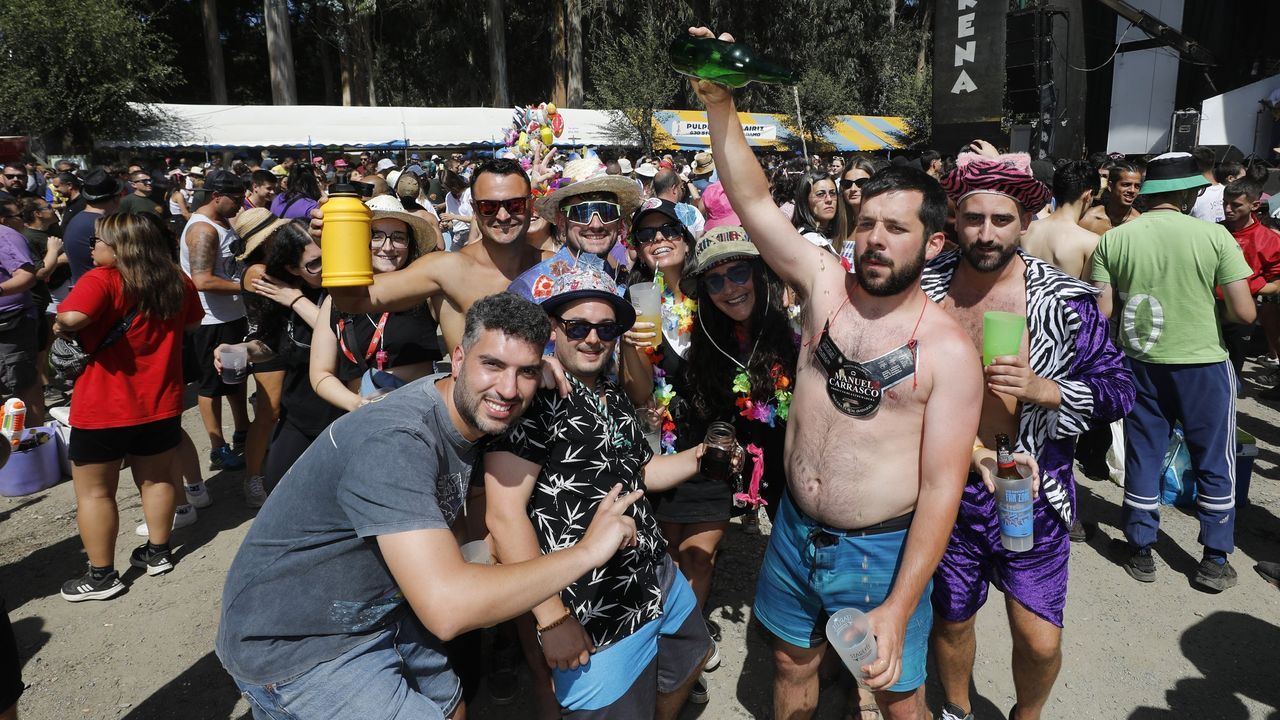 Bscate en el lbum de la primera sesin verm de Naseiro.Romera do Naseiro, en Viveiro, en su pasada edicin.