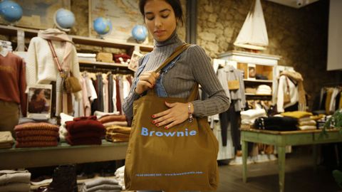 Inscribirse rescate Portavoz Brownie, la tienda de ropa que tiene locas a las adolescentes coruñesas