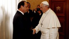 Encuentro en el Vaticano entre el Papa y Hollande