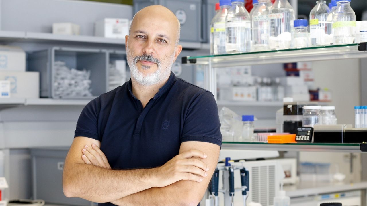 El investigador en inmunolog�a Santiago Gonz�lez.
