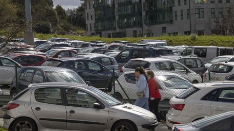 El aparcamiento de Santa Marta se encuentra a unos 900 metros del Hospital Clínico