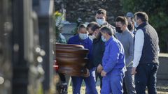 Llegada del féretro de Rosario Porto al cementerio de Boisaca el 26 de diciembre