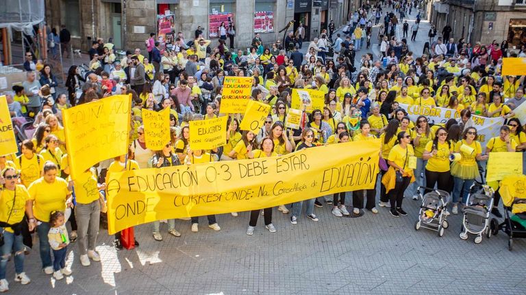 Vuelven las manifestaciones de las trabajadoras de escuelas infantiles: «<span lang="gl">Empezamos o curso como rematamos o anterior, sen melloras</span>»