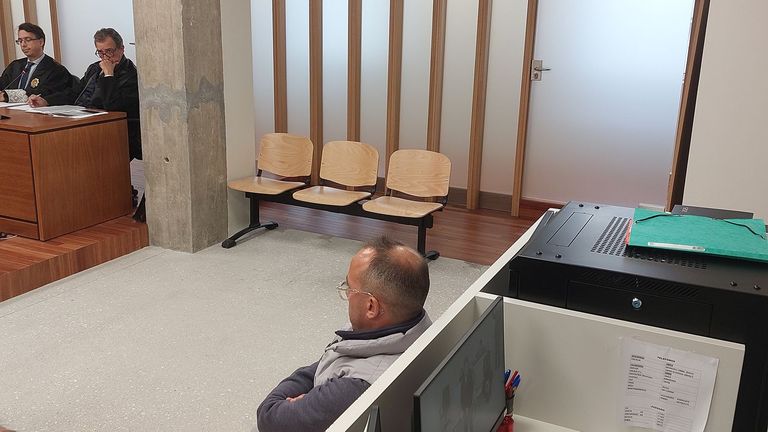 Dos años y medio de cárcel por timar 1.200 euros a una joven que buscaba piso con una amiga en la zona «prime» de Vigo