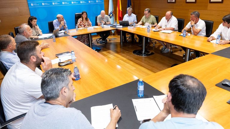 «Moi lixeira melloría» de la marea roja que cierra todas las bateas de mejillón, excepto algunas de Sada y Lorbé