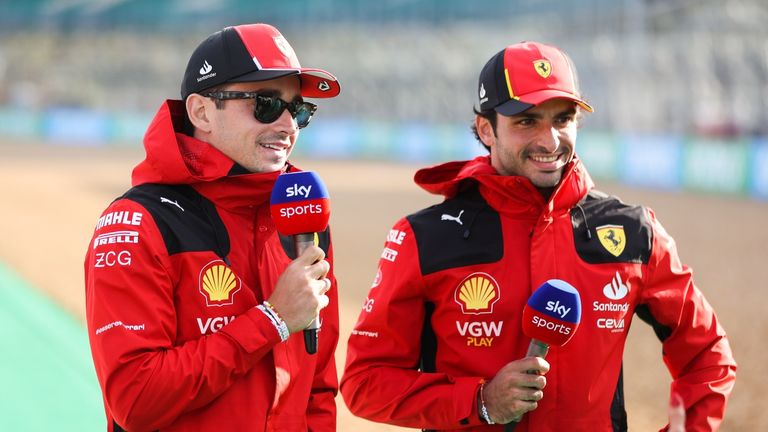 Charles Leclerc y Carlos Sainz, pilotos de Ferrari