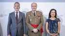 El ministro del Interior en funciones, Fernando Grande-Marlaska, ha entregado este viernes la medalla de oro al Mérito de la Protección Civil con distintivo rojo al teniente general Luis Martínez, anterior jefe de la Unidad Militar de Emergencias (UME), en un acto celebrado en la sede del departamento en el que también ha participado la ministra de Defensa en funciones, Margarita Robles.