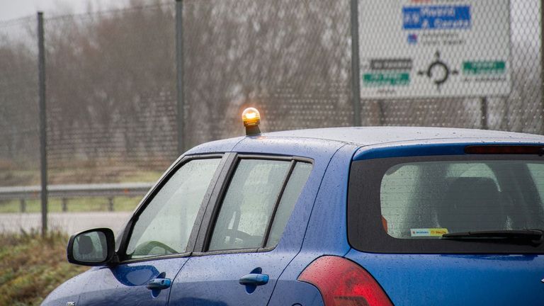 Balizas V-16: más seguridad y ¿más recaudación?