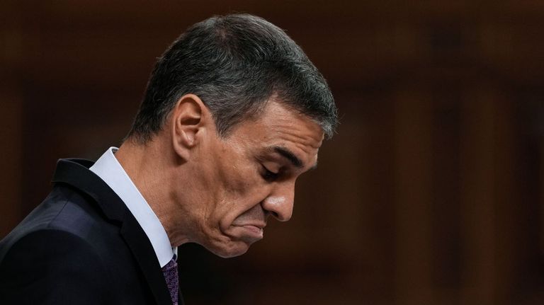 Y Pedro mordió la manzana