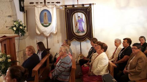 Fiestas, misa y procesin hoy en honor de la virgen de Loreto en la  Capilla de San Roquio de Tllara