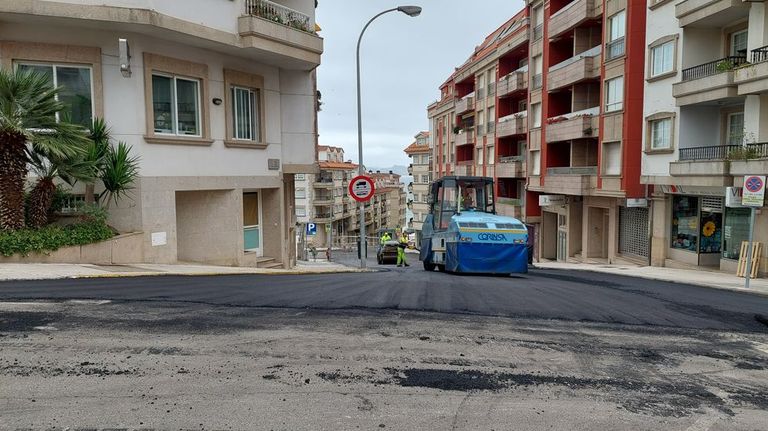 Sanxenxo acelera su puesta a punto para que la villa luzca en el inicio de la temporada estival